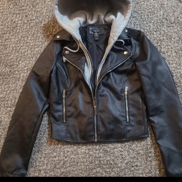 Rue21 Black Faux Leather Hooded Moto Jacket Sz Small